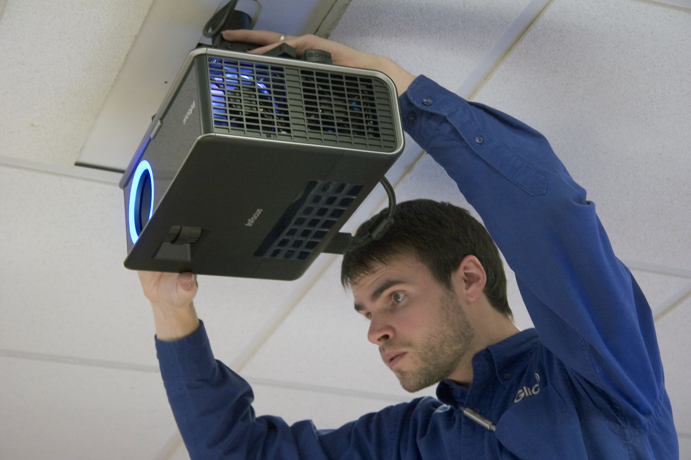 projector for video presentation and conference projector for video presentation and conference